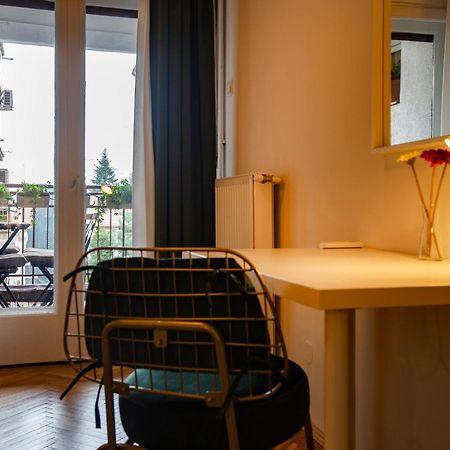 Ultracentral Hong Kong 3 Bdrm Apartment Bucharest Exterior photo